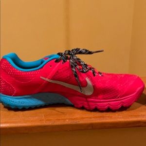 Gentle used Size 9.5Nike Ladies Sneakers